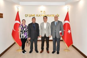Türkiye İstatistik Kurumu İzmir Bölge Müdürü Dr. Yavuz UYAR, Kaymakamımız Sayın Mehmet MARAŞLI'yı makamında ziyaret etti.