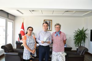 Orsa Sörf Okulu'ndan Kaymakamımız Mehmet MARAŞLI'ya Türkiye Windsurf Şampiyonası Hatırası...